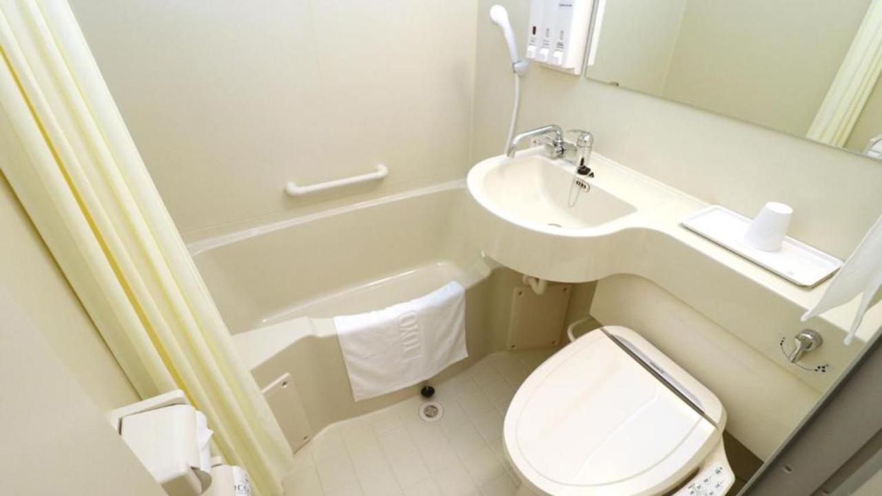 Toyoko Inn Osaka Tenjinbashi-Suji Rokuchome Bagian luar foto