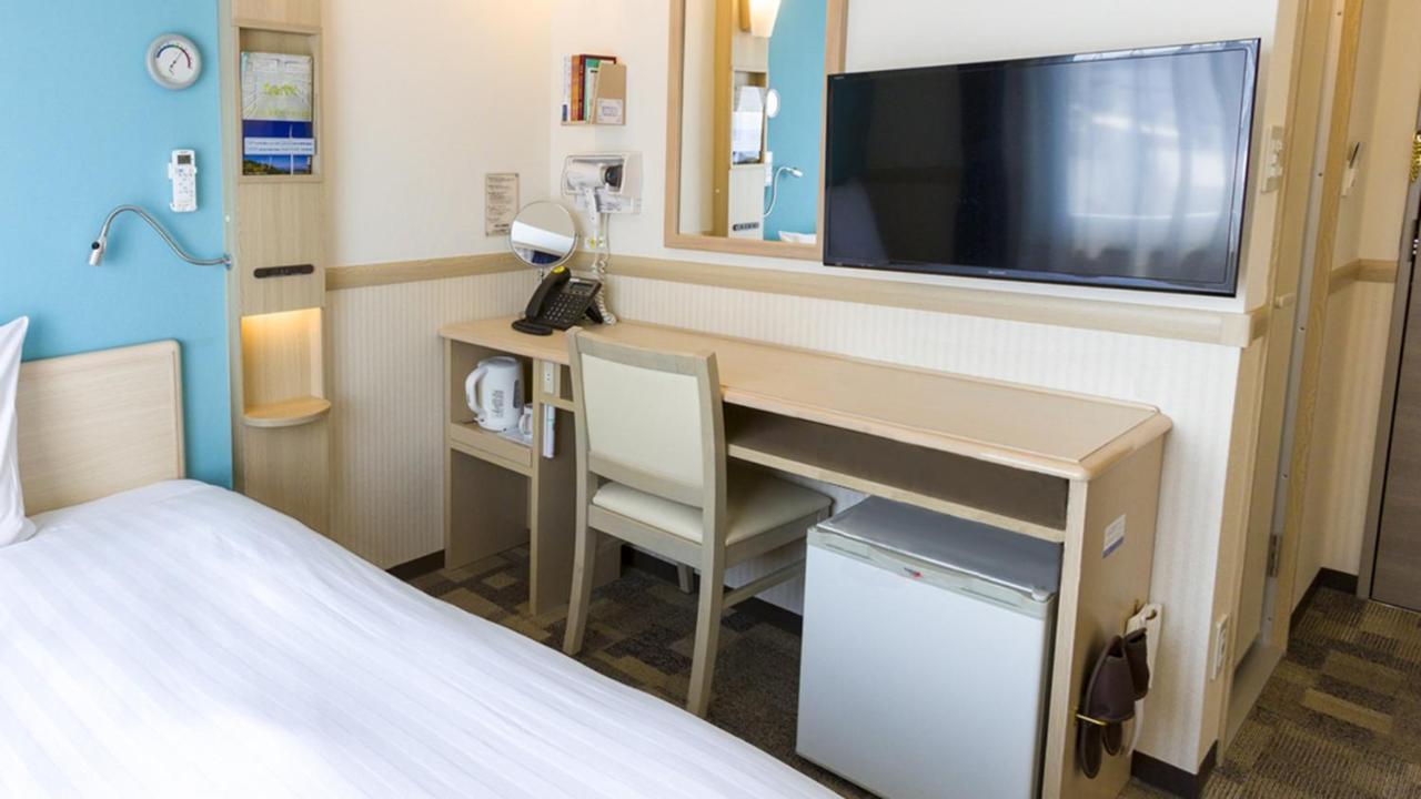 Toyoko Inn Osaka Tenjinbashi-Suji Rokuchome Bagian luar foto